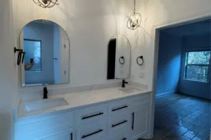 109 Cove Point, Conroe, TX 77356 - Photo 13