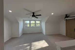 109 Cove Point, Conroe, TX 77356 - Photo 19