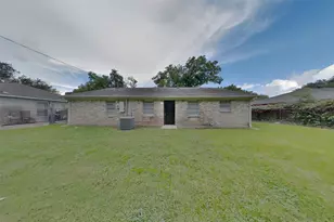 12306 Foxridge Dr, Houston, TX 77037 - Photo 15