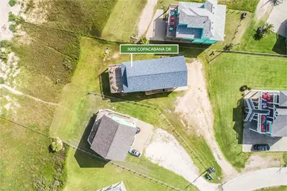 3000 Copacabana Dr, Crystal Beach, TX 77650 - Photo 9