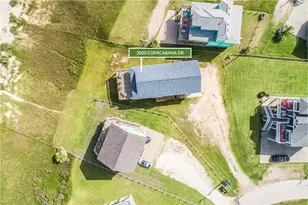 3000 Copacabana Dr, Crystal Beach, TX 77650 - Photo 9