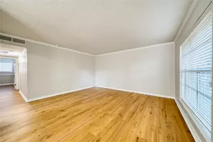 3224 Timmons Ln, Houston, TX 77027 - Photo 9