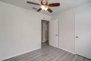 15611 La Casa Ln, Houston, TX 77062 - Photo 33