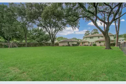 15413 Chichester Lane, Jersey Village, TX 77040 - Photo 39