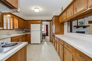 15413 Chichester Ln, Jersey Village, TX 77040 - Photo 11
