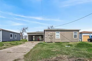 1711 W 5th St, Freeport, TX 77541 - Photo 1