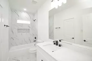 9312 Waller St, Houston, TX 77012 - Photo 13