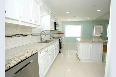 11511 Creekhurst Drive, Houston, TX 77099 - Photo 15