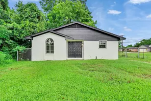 502 N Oak St, Texas City, TX 77591 - Photo 35
