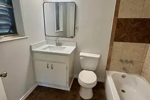 502 N Oak St, Texas City, TX 77591 - Photo 9
