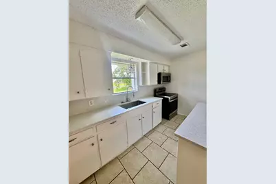 502 N Oak Street, Texas City, TX 77591 - Photo 11