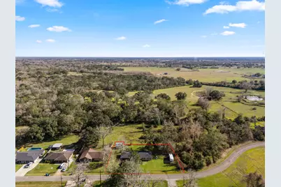 904 Avenue C, Sweeny, TX 77480 - Photo 1