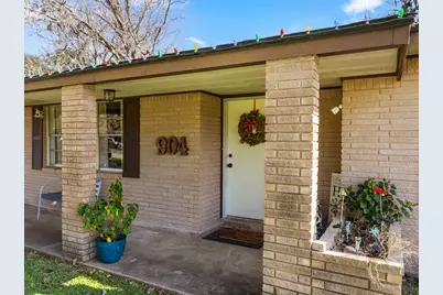 904 Avenue C, Sweeny, TX 77480 - Photo 3