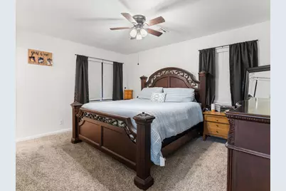 904 Avenue C, Sweeny, TX 77480 - Photo 19