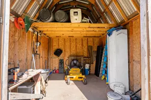 904 Avenue C, Sweeny, TX 77480 - Photo 29