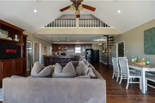 773 Bolivar Dunes Blvd, Gilchrist, TX 77617 - Photo 9