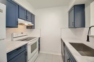 2333 Bering Dr, Houston, TX 77057 - Photo 9