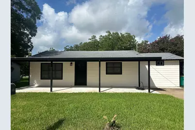 719 Eckel Street, La Grange, TX 78945 - Photo 1