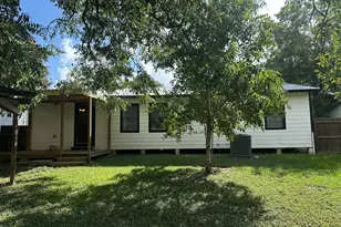 719 Eckel St, La Grange, TX 78945 - Photo 11