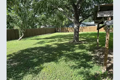 719 Eckel Street, La Grange, TX 78945 - Photo 9