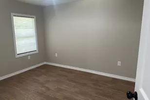 719 Eckel St, La Grange, TX 78945 - Photo 15