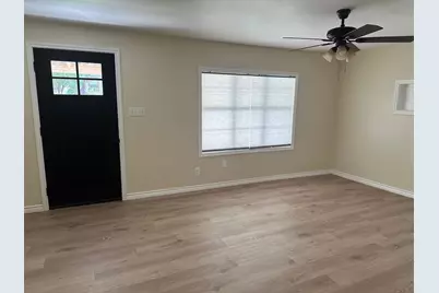 719 Eckel Street, La Grange, TX 78945 - Photo 3