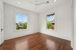 404 Avondale St, Houston, TX 77006 - Photo 23