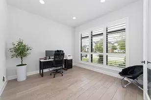 5511 Holly Holw Ln, Fulshear, TX 77441 - Photo 7