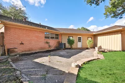 8235 Dover Street, Houston, TX 77061 - Photo 29