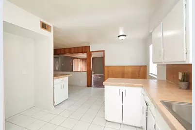 8235 Dover Street, Houston, TX 77061 - Photo 17