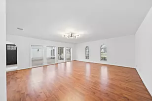 7810 Antoine Dr, Houston, TX 77088 - Photo 7