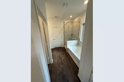 2914 Roman Forest Boulevard, New Caney, TX 77357 - Photo 5