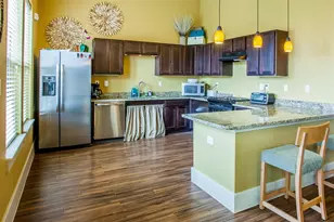 2725 Leopard St, Corpus Christi, TX 78408 - Photo 9