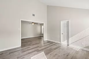 3 Flint St, Conroe, TX 77301 - Photo 13