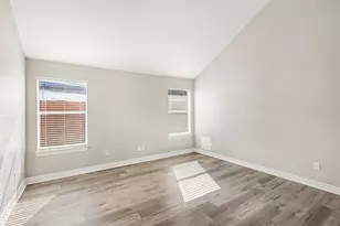 3 Flint St, Conroe, TX 77301 - Photo 15