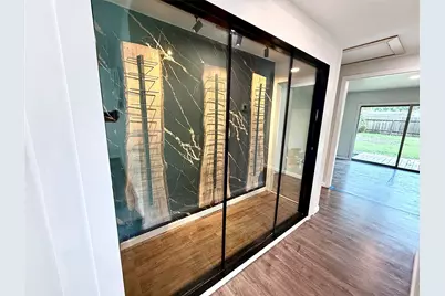 7810 Nairn Street, Houston, TX 77074 - Photo 9