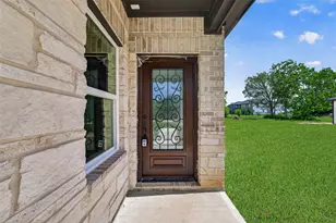 527 Oleander St, Prairie View, TX 77484 - Photo 5