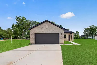 527 Oleander Street, Prairie View, TX 77484 - Photo 1