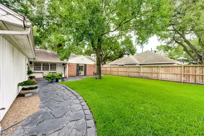 2602 Briarbrook Drive, Houston, TX 77042 - Photo 21