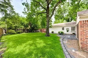 2602 Briarbrook Dr, Houston, TX 77042 - Photo 3