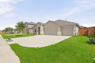 509 Comal Trl, Dayton, TX 77535 - Photo 3