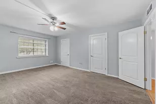 5237 Arboles Dr, Houston, TX 77035 - Photo 13