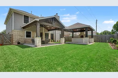 1927 Pinewood Court, Baytown, TX 77521 - Photo 41