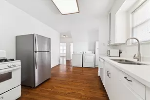 2309 Wroxton Rd, Houston, TX 77005 - Photo 9