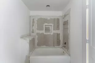 611B E 25th St, Houston, TX 77008 - Photo 29