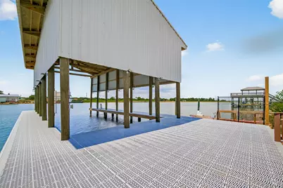 225 S Front Street, Freeport, TX 77541 - Photo 5