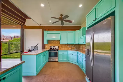 225 S Front Street, Freeport, TX 77541 - Photo 33
