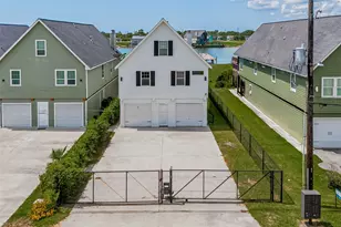 225 S Front St, Freeport, TX 77541 - Photo 5