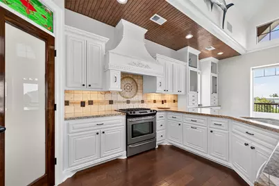 225 S Front Street, Freeport, TX 77541 - Photo 13