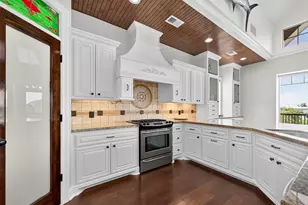 225 S Front St, Freeport, TX 77541 - Photo 13